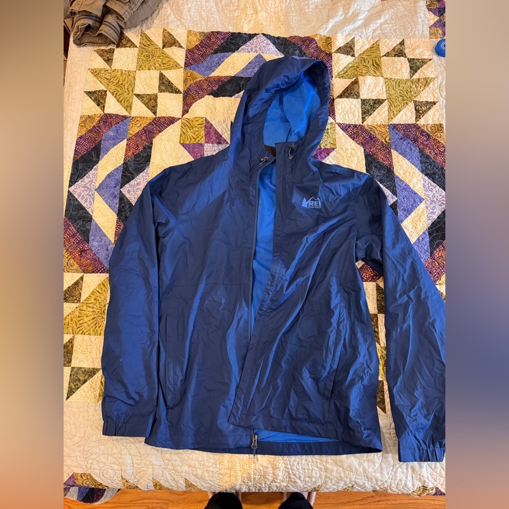 Waterproof rain jacket, light windbreaker
